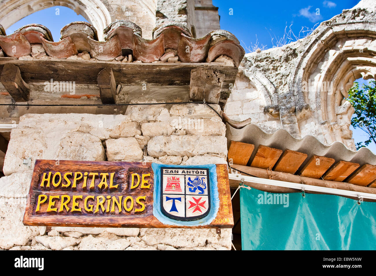 Hospital de Peregrinos, sign of a pilgrim's hostel, Spain, Kastilien und Leon, Burgos, San Anton Stock Photo