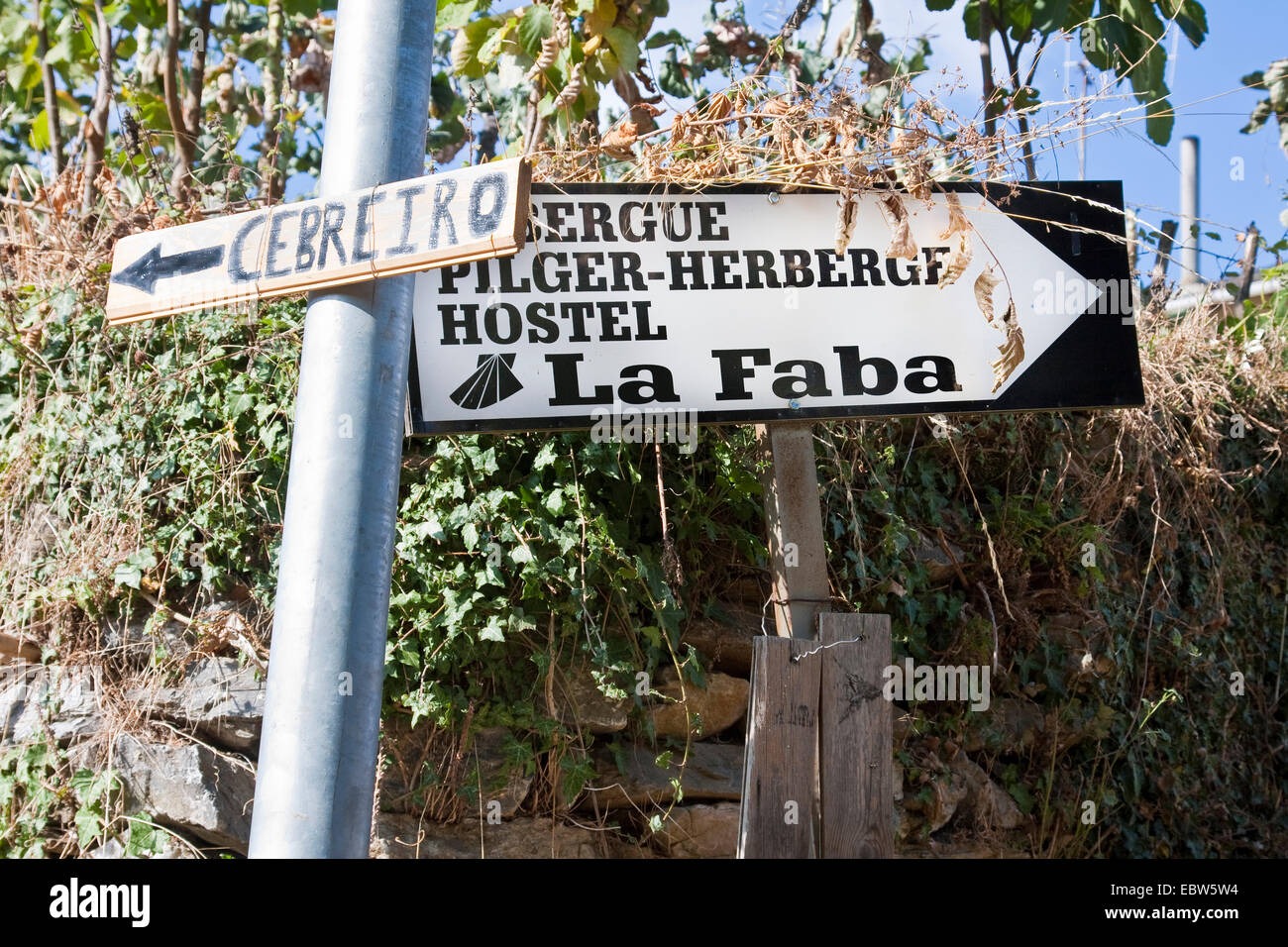 direction sign to Cebreiro, Spain, Leon, Kastilien, La Faba Stock Photo