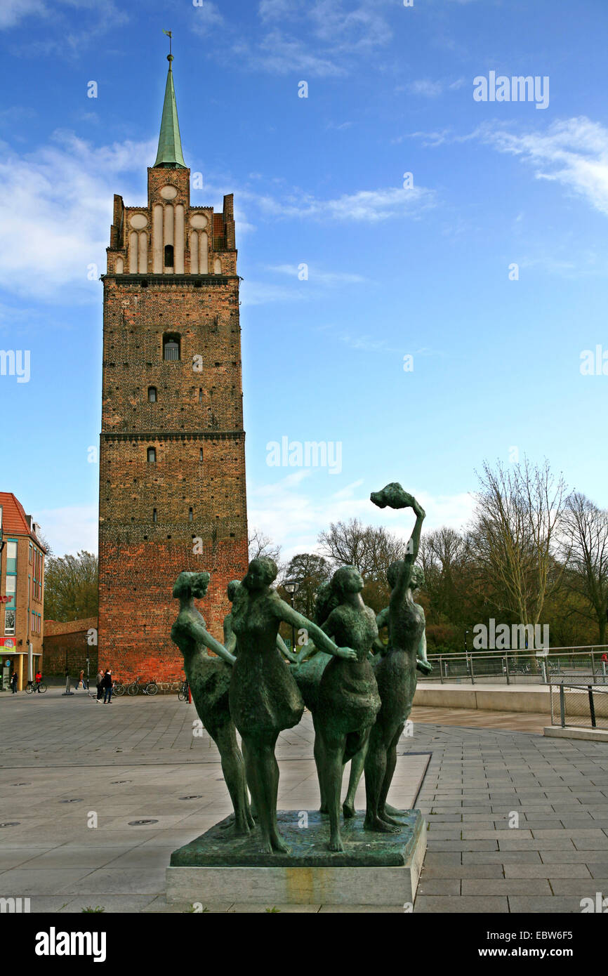 fountain and statue 'Sieben stolze Schwestern kuesst das eine Meer' by Reinhard Dietrich, Germany, Mecklenburg-Western Pomerania, Rostock Stock Photo