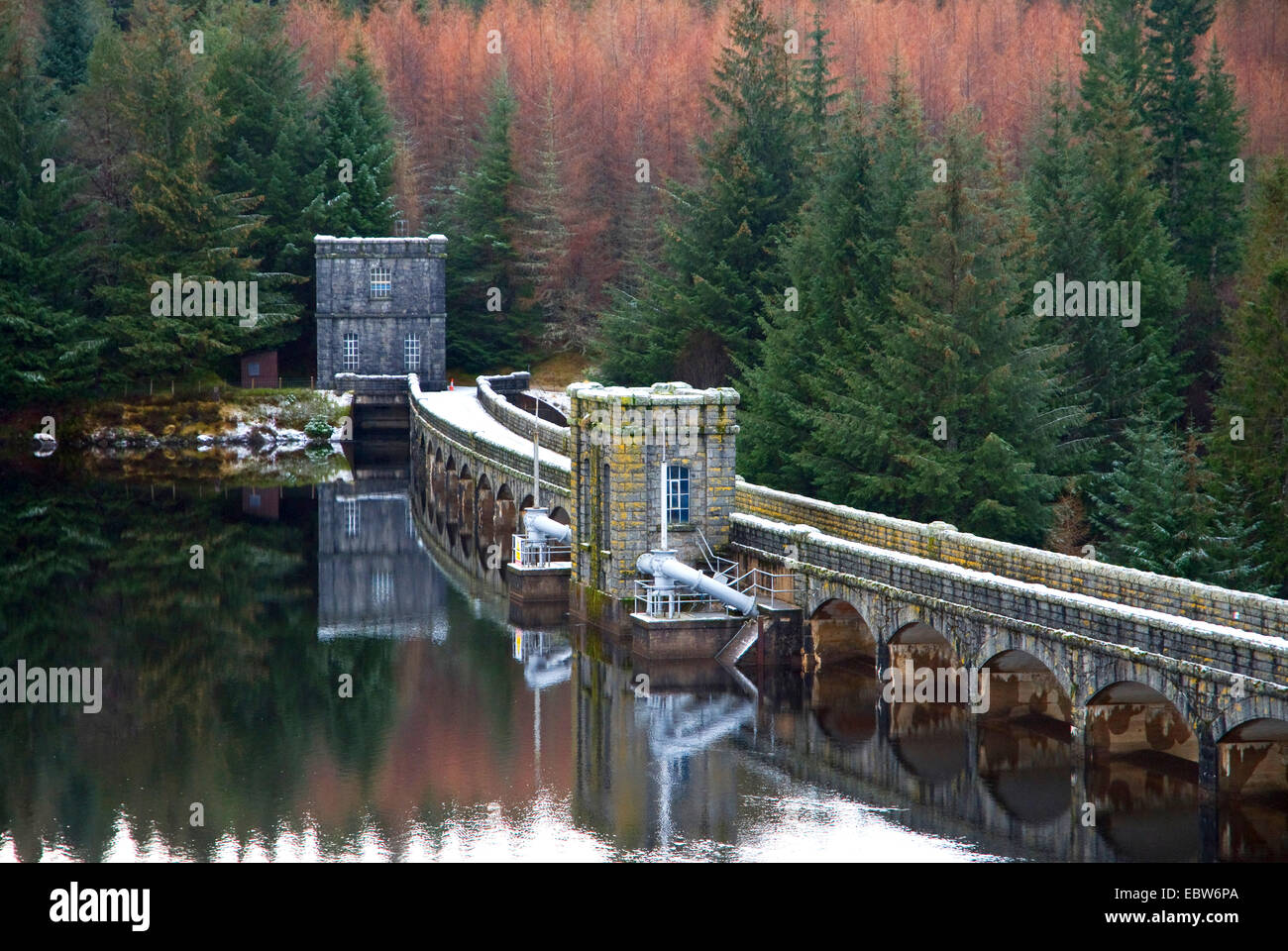 Laggan hydroelectric dam hires stock photography and images Alamy