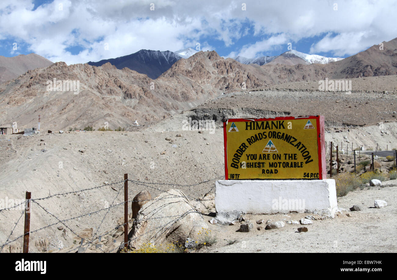 Highest Motorable Road Sign in Ladakh Stock Photo