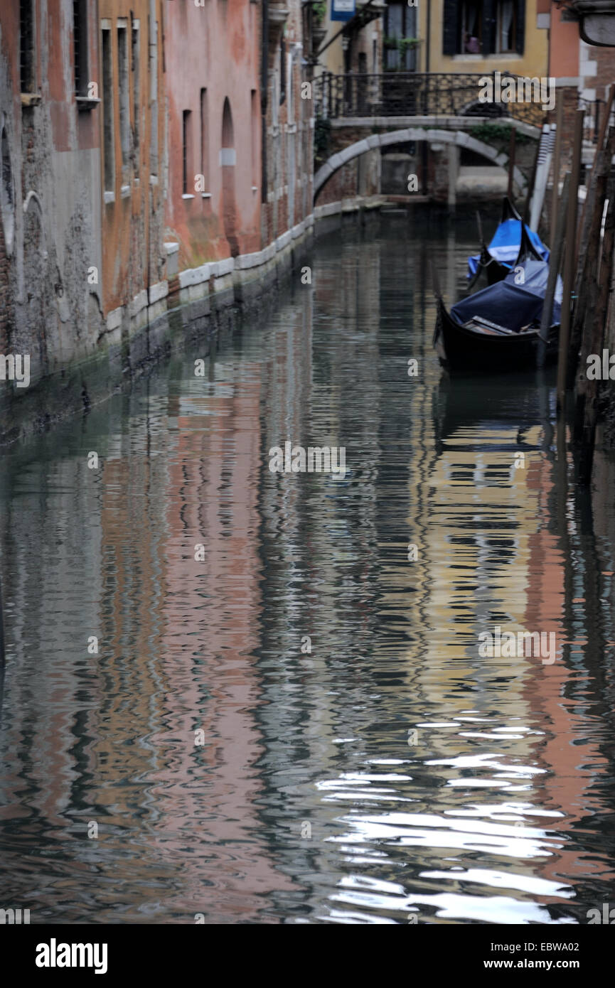 Water canals italy hi-res stock photography and images - Alamy