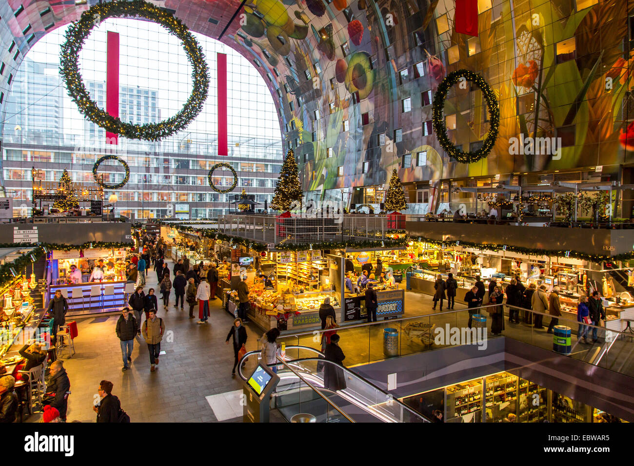 The new Market Hall in Rotterdam, restaurants, food shops, market, giant wall paintings, Stock Photo