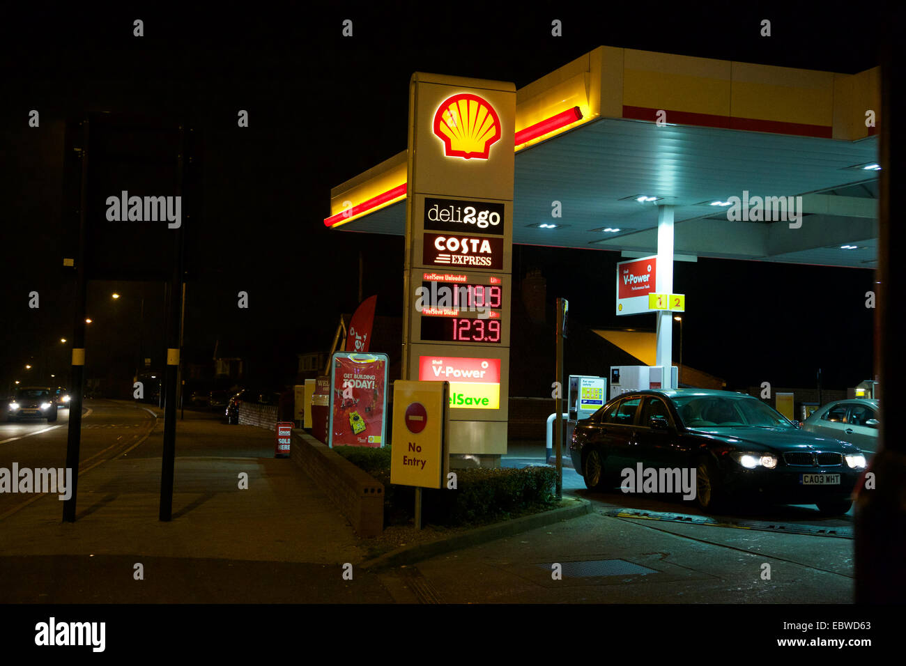 Birmingham petrol station hires stock photography and images Alamy