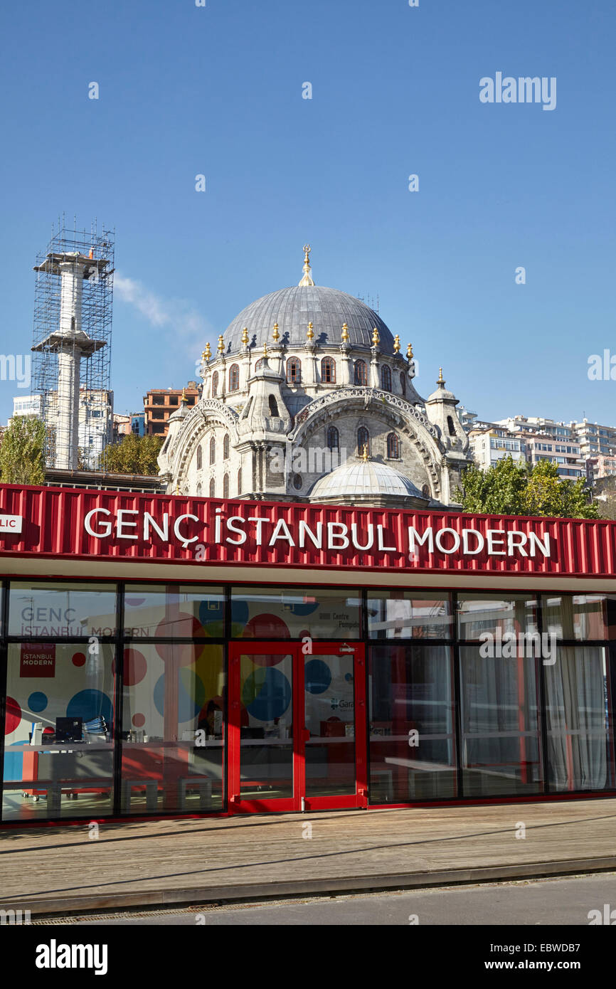 Istanbul Modern Museum of Art entrance Stock Photo Alamy