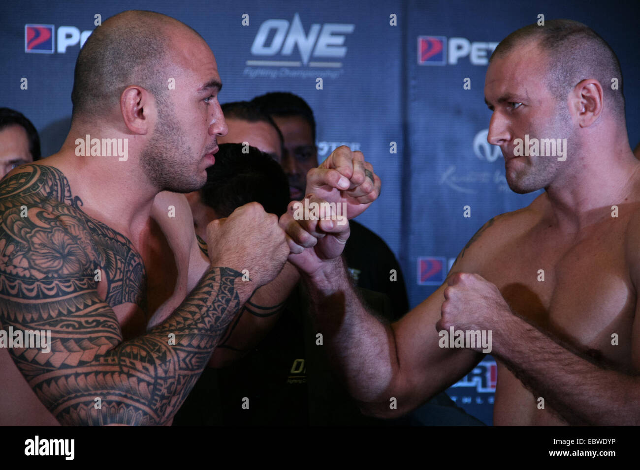 Brandon Vera (L) of the Philippines and Igor Subora (R) of Ukraine face off during the OneFC weigh-in at the Mall of Asia Atrium in Pasay city. One Fighting Championship CEO Victor Cui lead the official weigh-in of One FC: Warrior's Way at the Atrium of the Mall of Asia in Pasay city. Main event is between ONE FC Bantamweight World Champion, Bibiano Fernandes, and Dae Hwan Kim of Korea. © J Gerard Seguia/Pacific Press/Alamy Live News Stock Photo