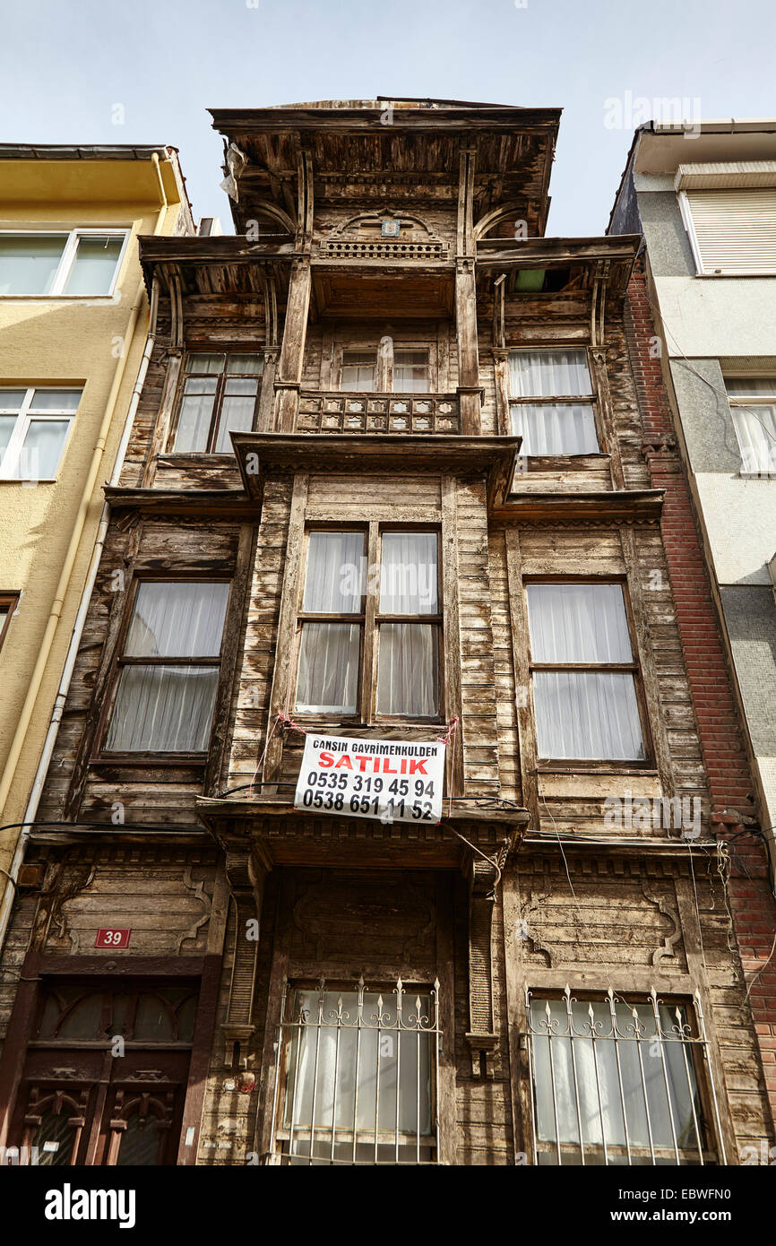 Old house for sale on Asian side of Istanbul Stock Photo