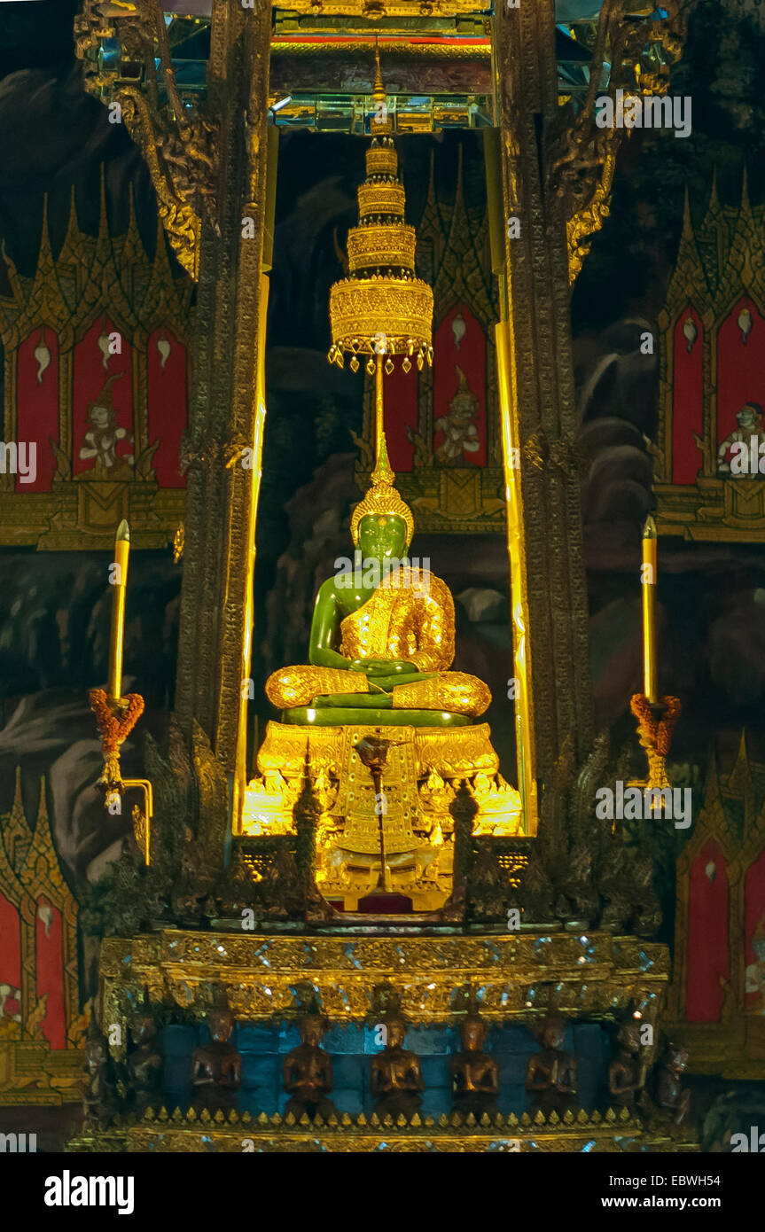 Emerald Buddha at Grand Palace, Bangkok, Thailand Stock Photo
