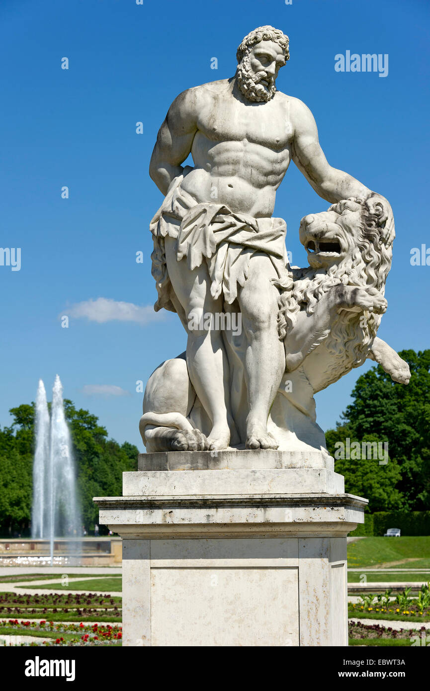 Statue of hercules hires stock photography and images Alamy