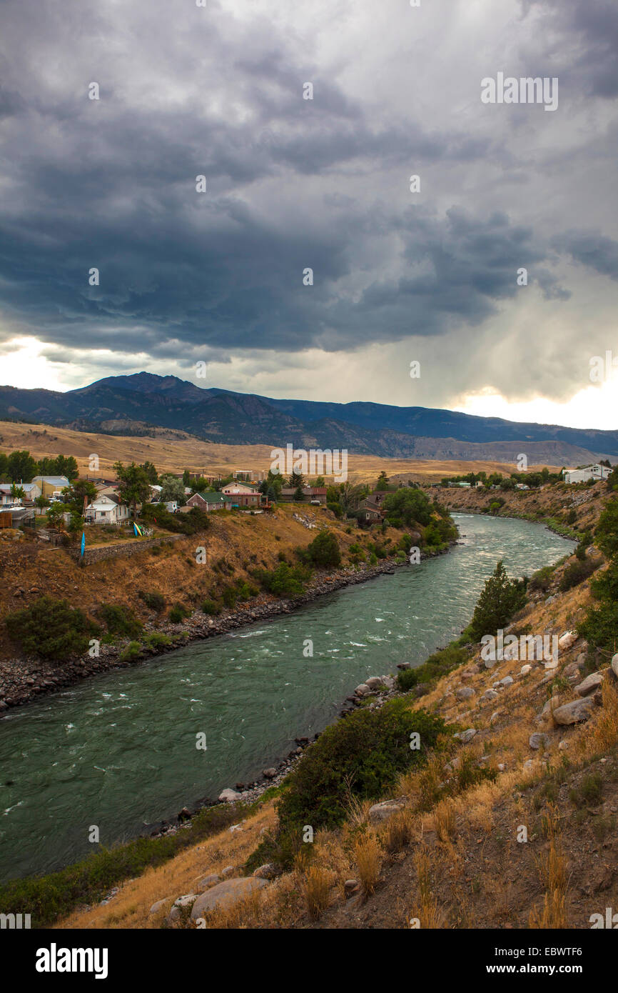 The Yellowstone River passes through Gardiner, Montana, the north west gateway town to 