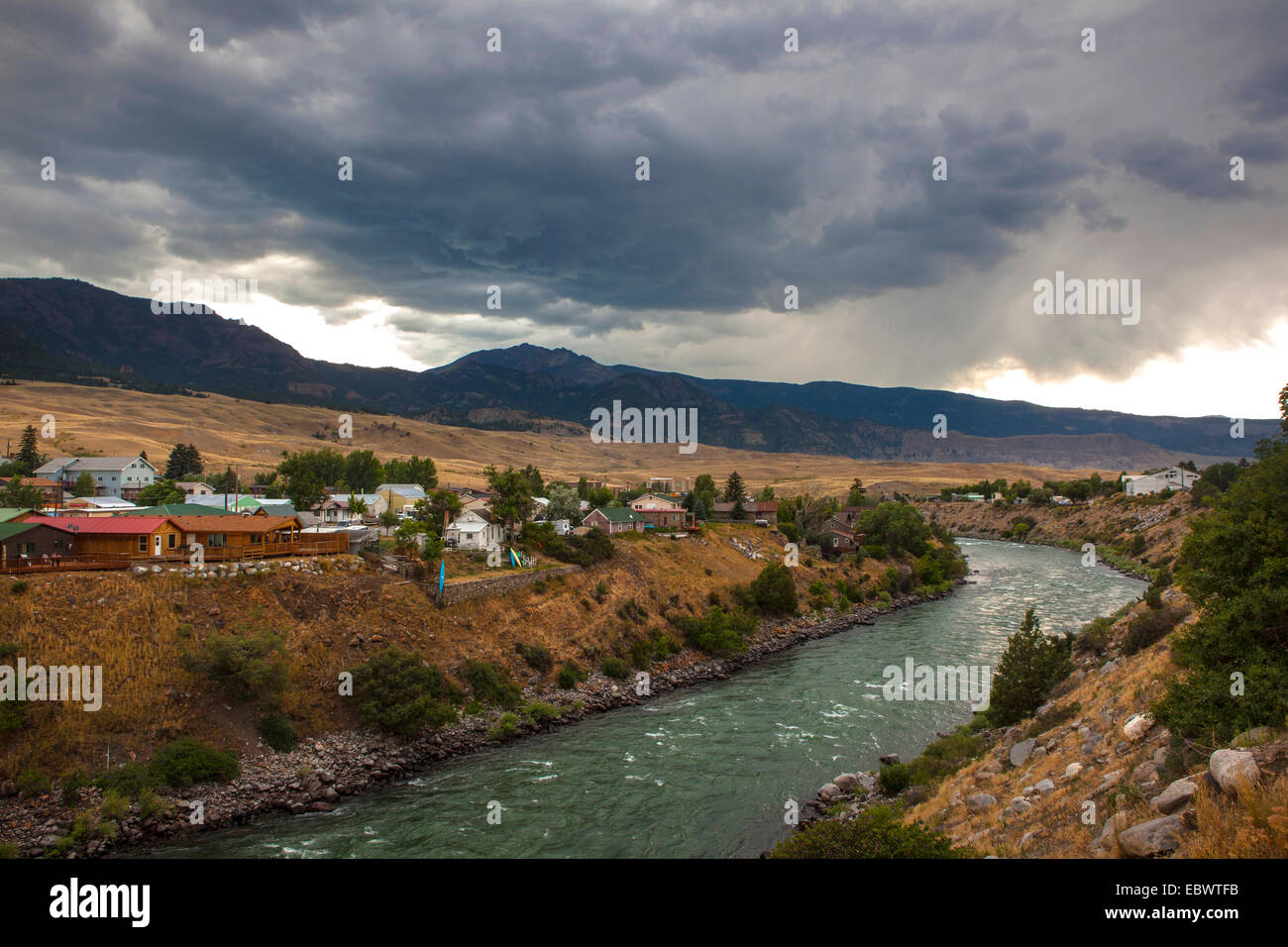 The Yellowstone River passes through Gardiner, Montana, the north west gateway town to 