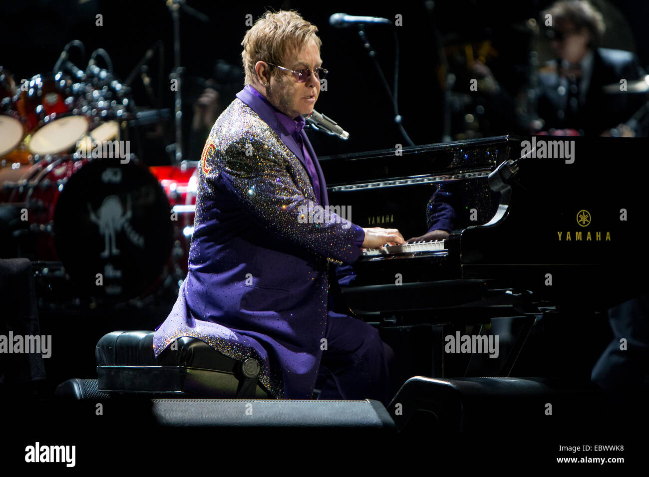 Assago Milan Italy. 04th December 2014. Sir ELTON JOHN performs live at Mediolanum Forum during the 'Behind The Piano Tour' Credit:  Rodolfo Sassano/Alamy Live News Stock Photo