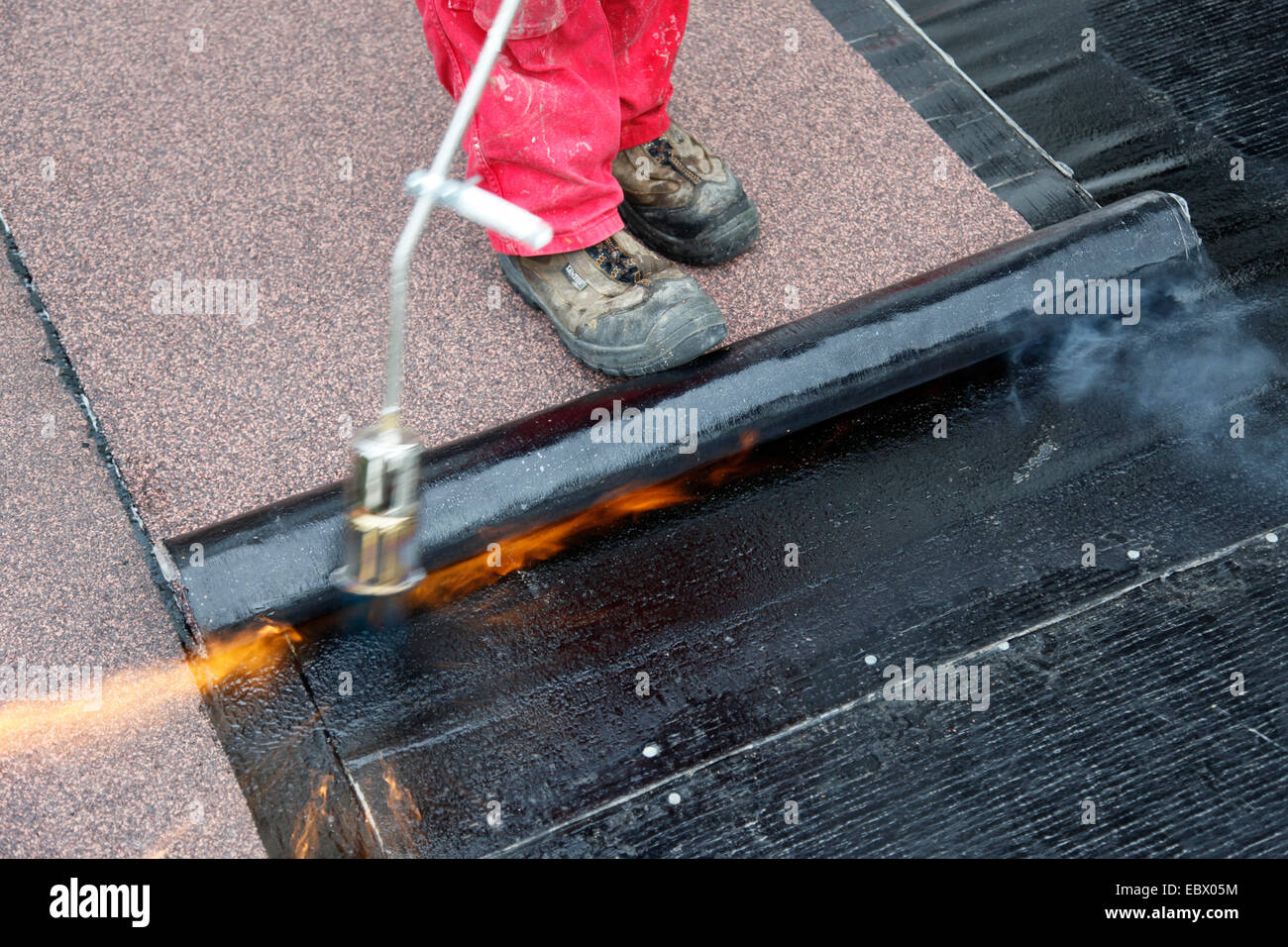 Tar Paper High Resolution Stock Photography and Images Alamy