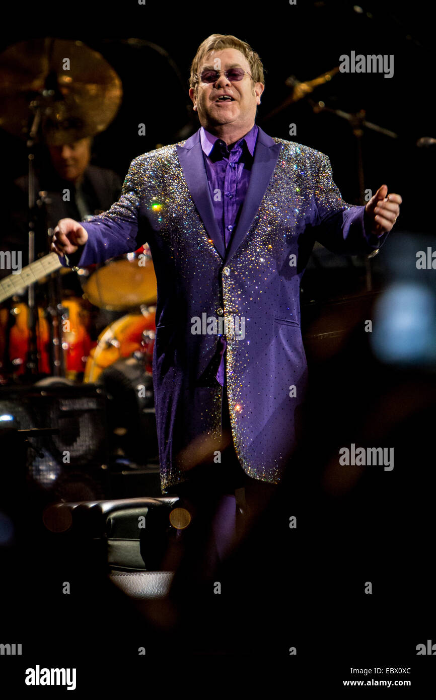 Assago Milan Italy. 04th December 2014. Sir ELTON JOHN performs live at Mediolanum Forum during the 'Behind The Piano Tour' Credit:  Rodolfo Sassano/Alamy Live News Stock Photo