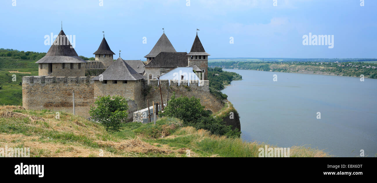 Khotyn fortress (1325-1460), Dniester river, Ukraine, Chernivtsi Oblast Stock Photo