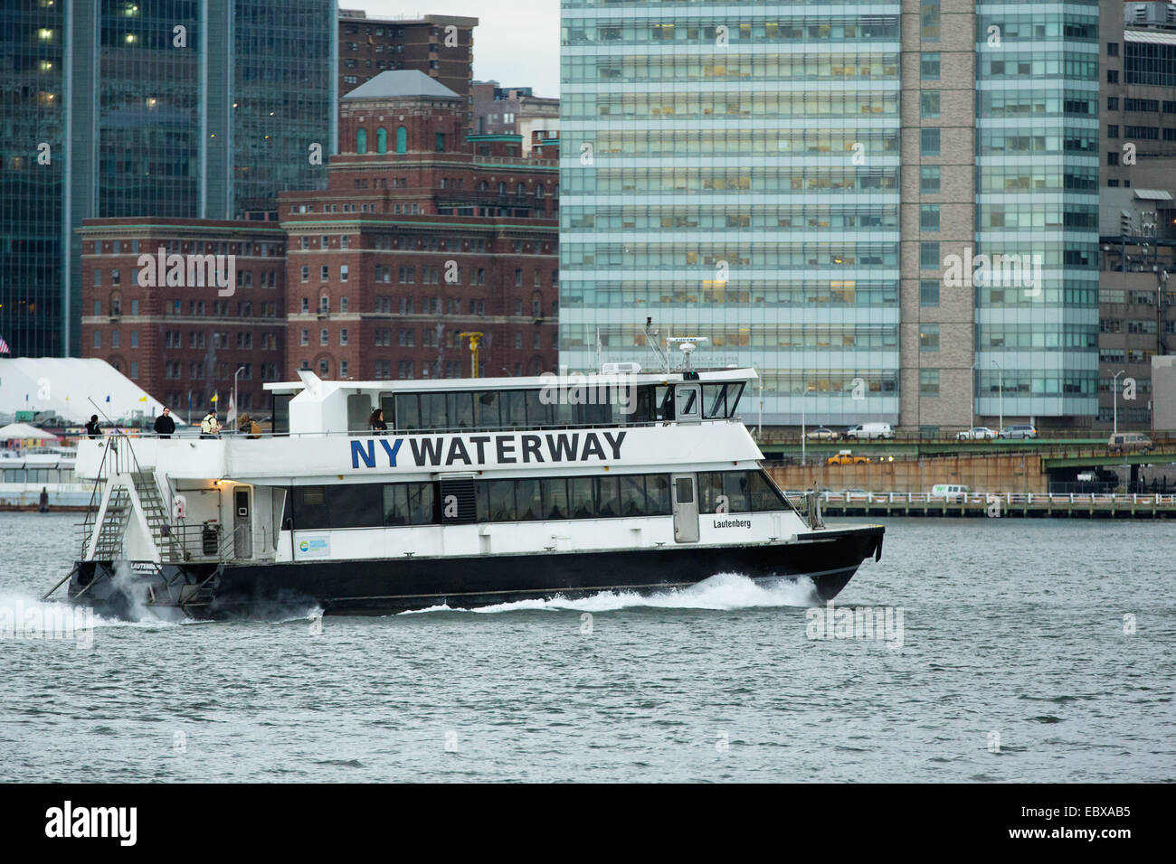 East river ferry long island city hires stock photography and images