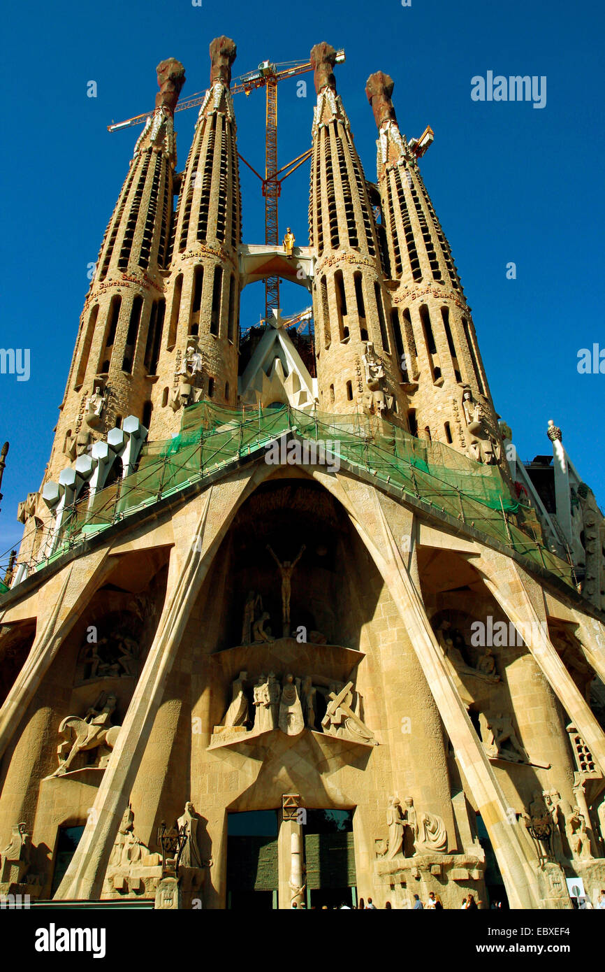 Temple Expiatori de la Sagrada Familia, Antoni Gaudi, Passion facade ...