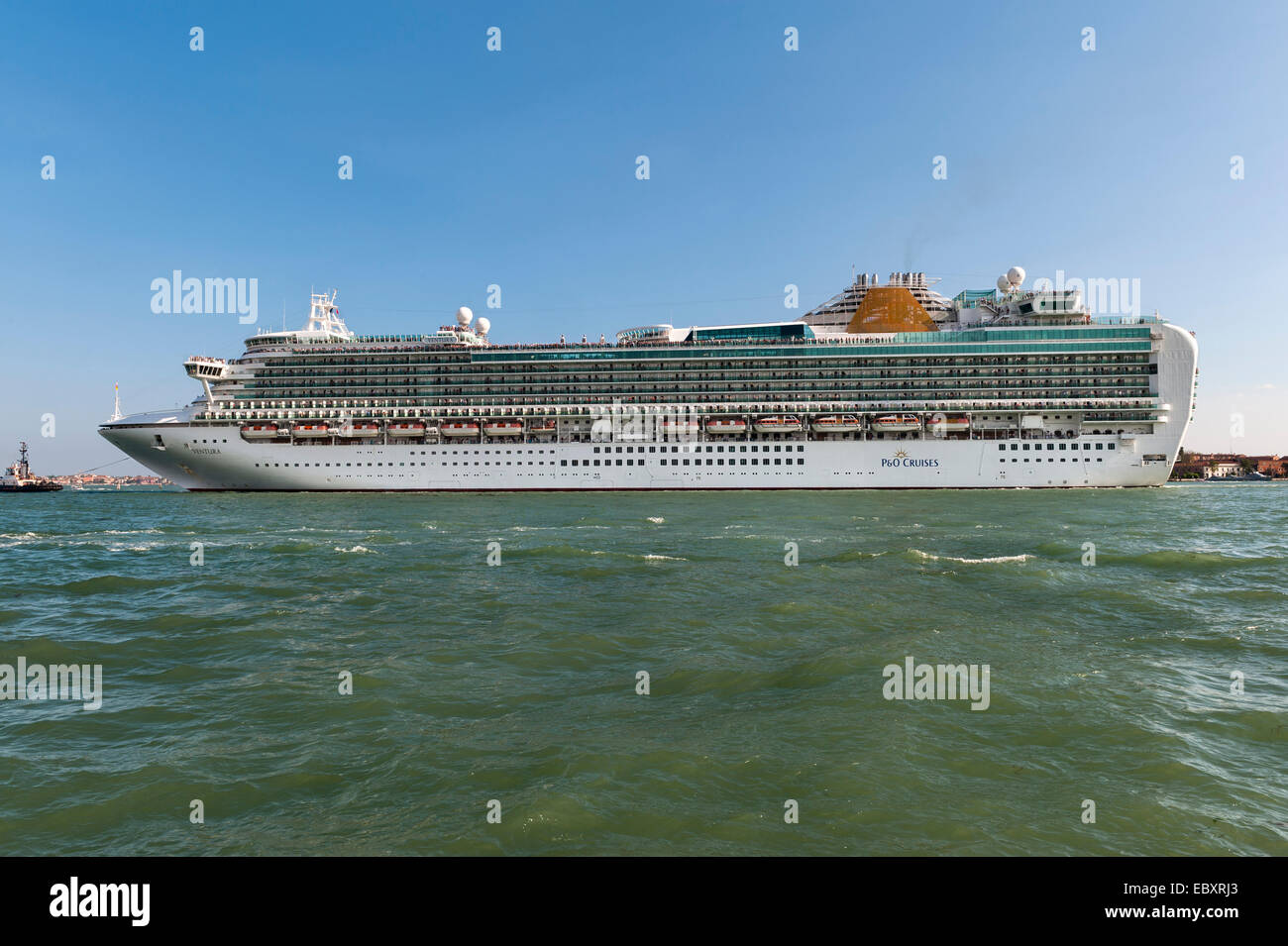 The huge P&O cruise ship 'Ventura' entering Venice, Italy Stock Photo