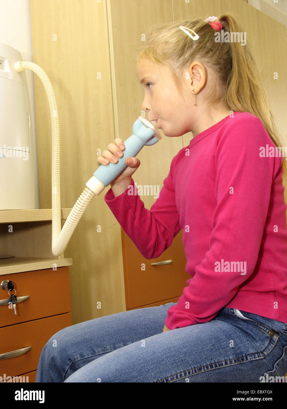 Spirometry Test Child High Resolution Stock Photography and Images Alamy