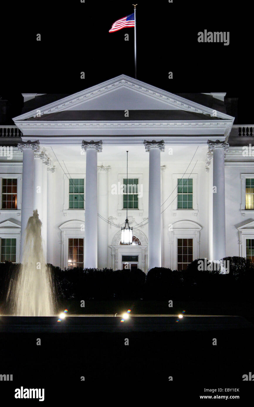 USA: Northern facade of the White House in Washington, DC. Photo from ...