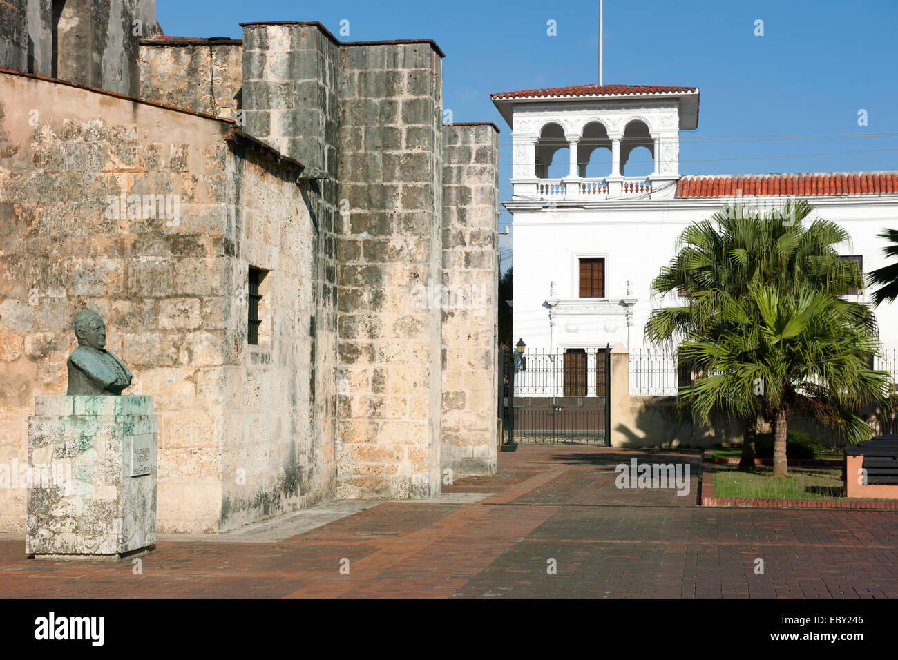 Dominikanische Republik, Santo Domingo, Zona Colonial, Basilica Menor de la Virgin de la Anunciacion, Südseite Stock Photo