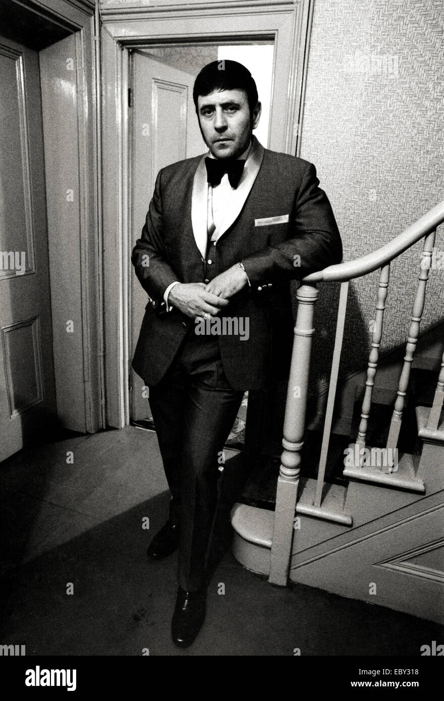 Mike reid hi-res stock photography and images - Alamy