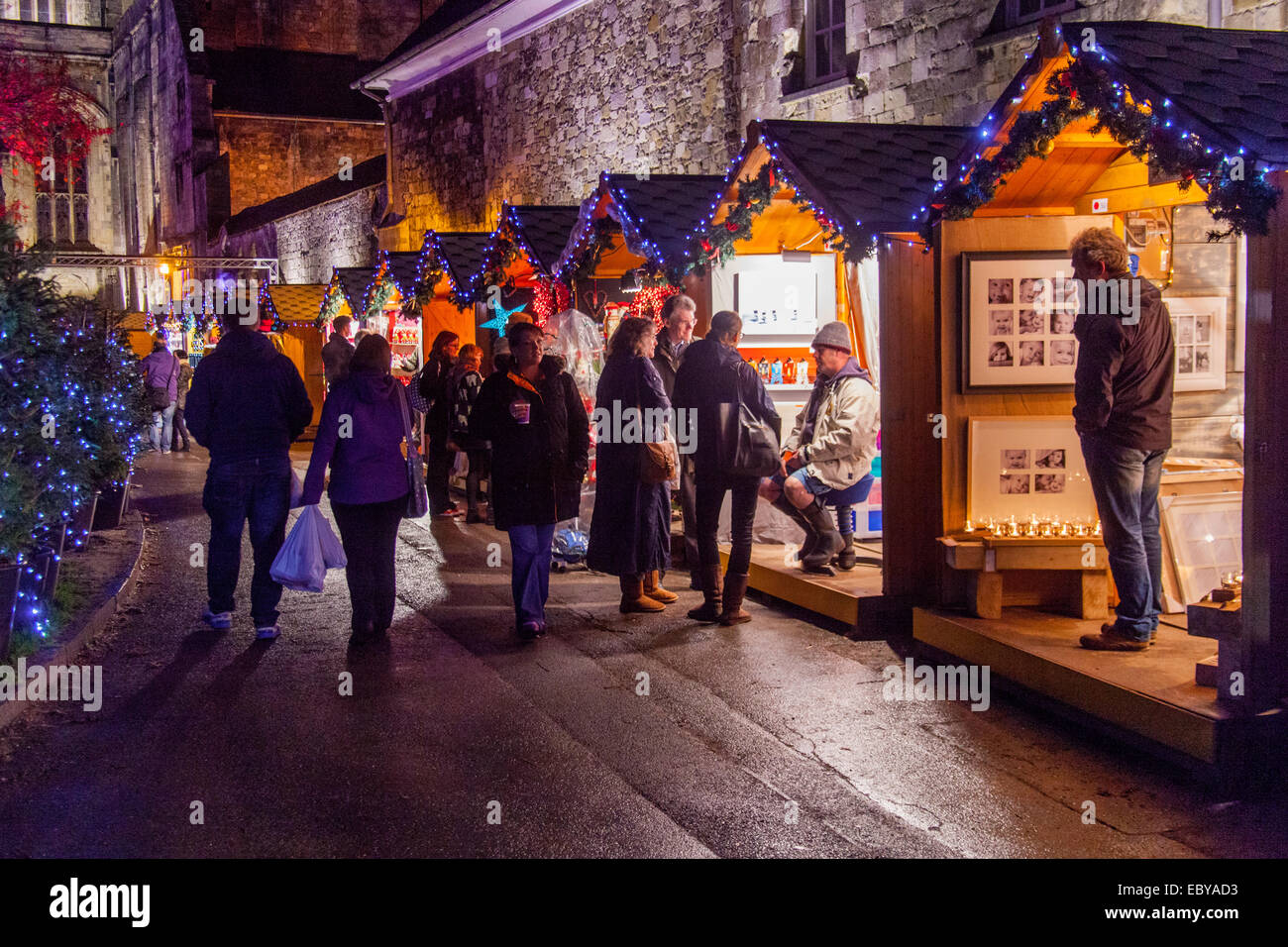 Winchester cathedral christmas hi-res stock photography and images - Alamy