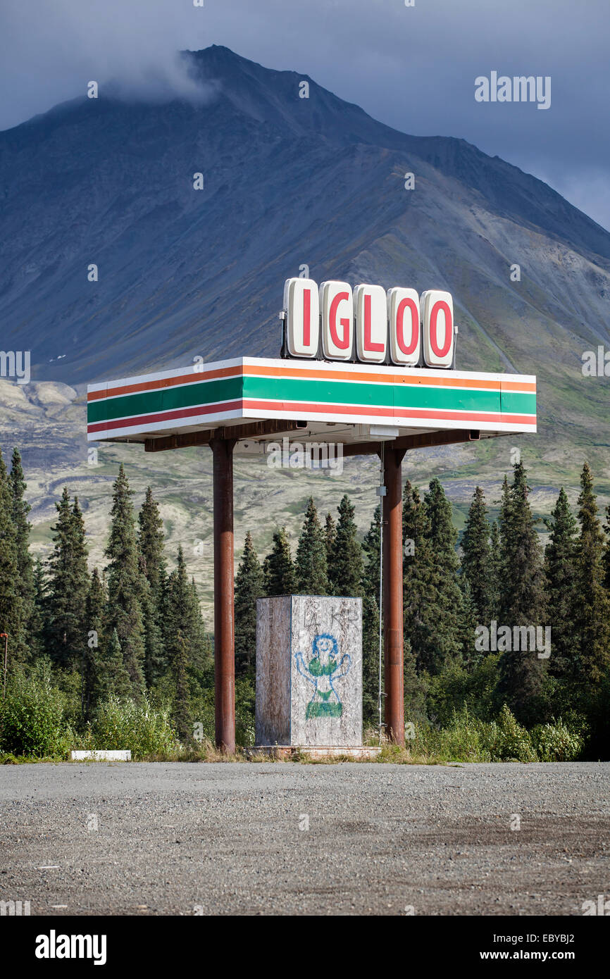 A giant Alaskan Igloo, Cantwell., Alaska, USA Stock Photo Alamy