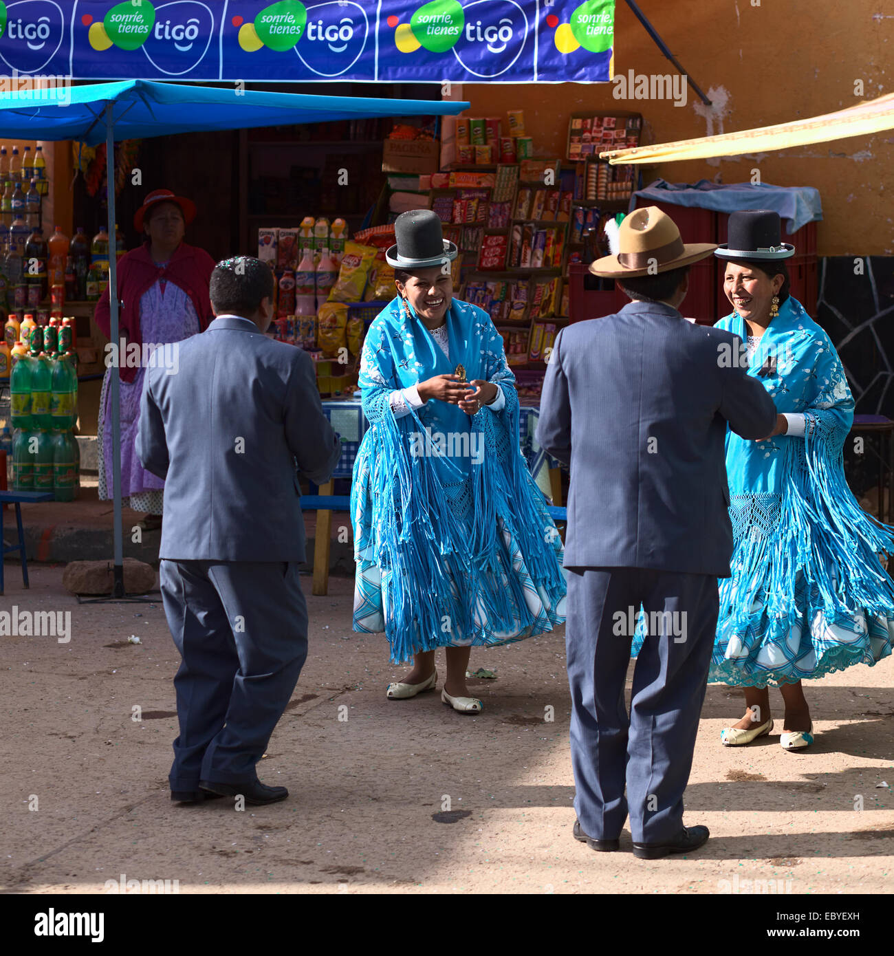 Traditional bolivian men hi-res stock photography and images - Alamy