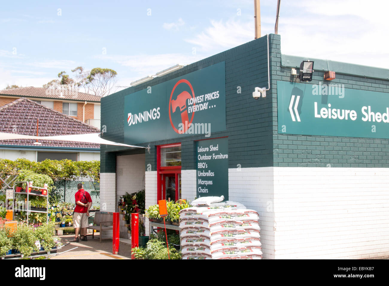 Bunnings Warehouse Stock Photos & Bunnings Warehouse Stock Images Alamy