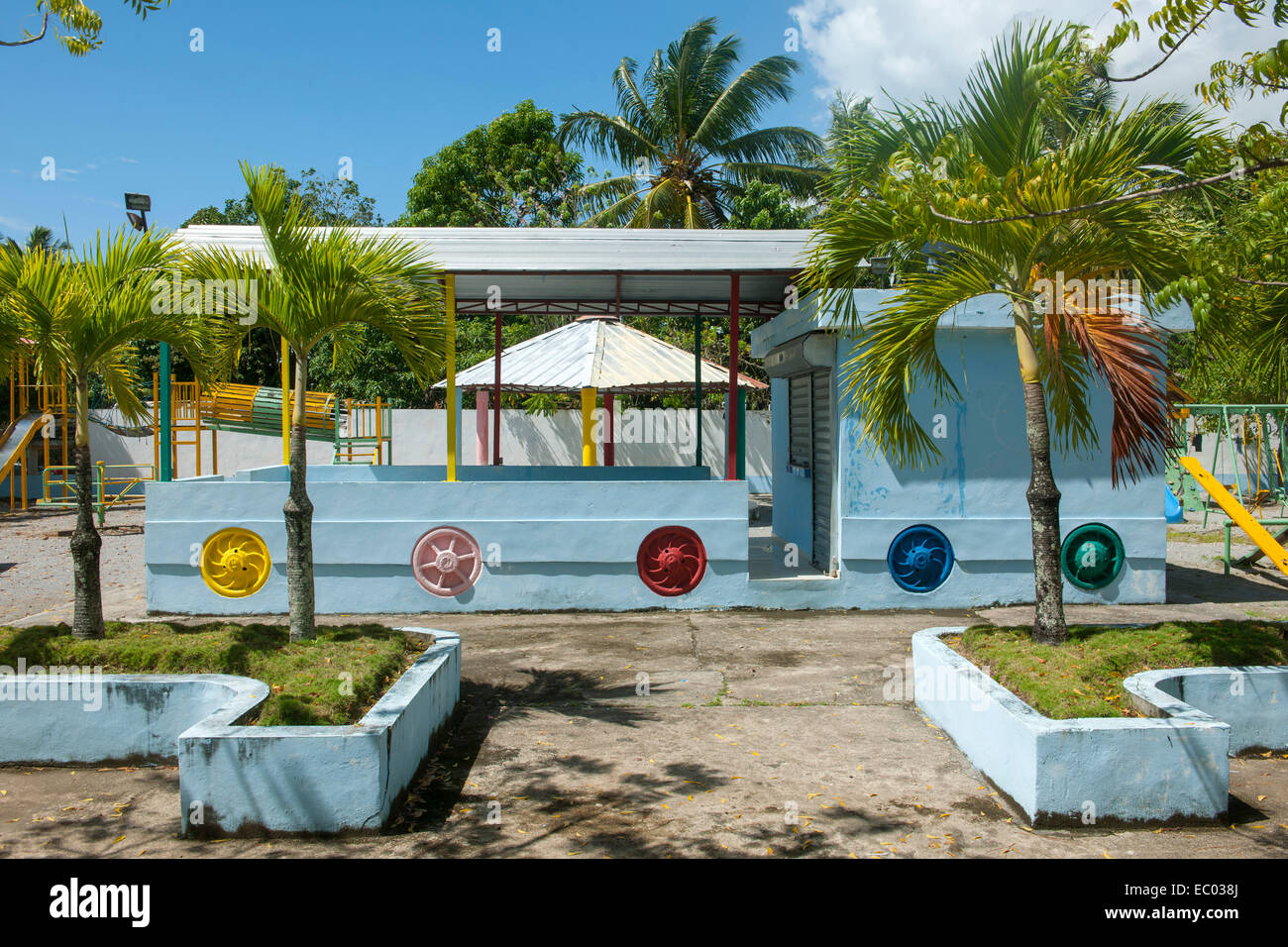 Dominikanische Republik, Halbinsel Samana, Sanchez, Spielplatz Stock Photo