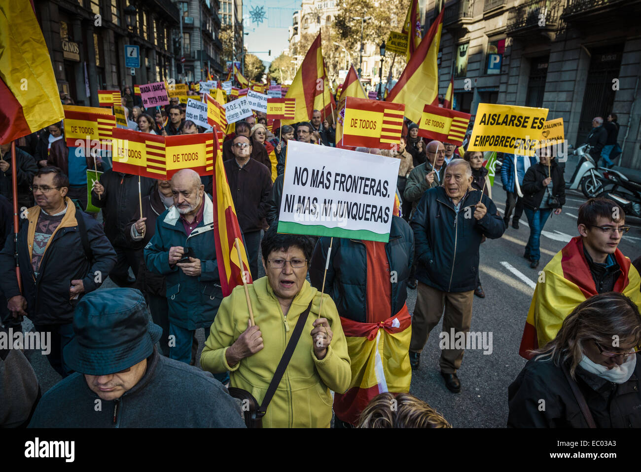 Dec. 6, 2014 - Demonstrators holding placards march for the indissoluble unity of the Spanish nation and against a hypothetical independence of Catalonia on the Spanish constitution day © Matthias Oesterle/ZUMA Wire/ZUMAPRESS.com/Alamy Live News Stock Photo