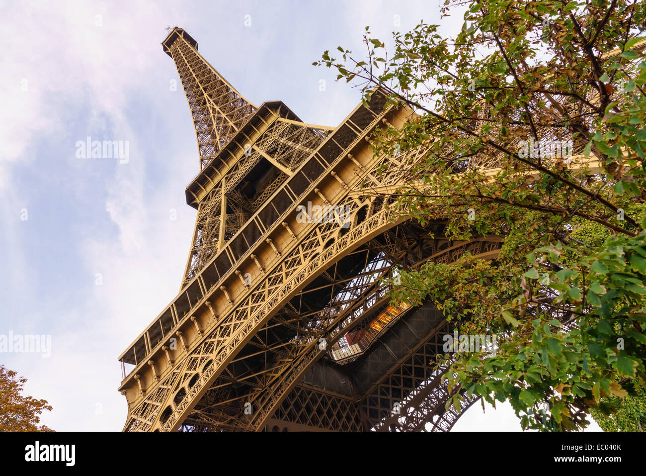 Eiffel tower autumn hires stock photography
