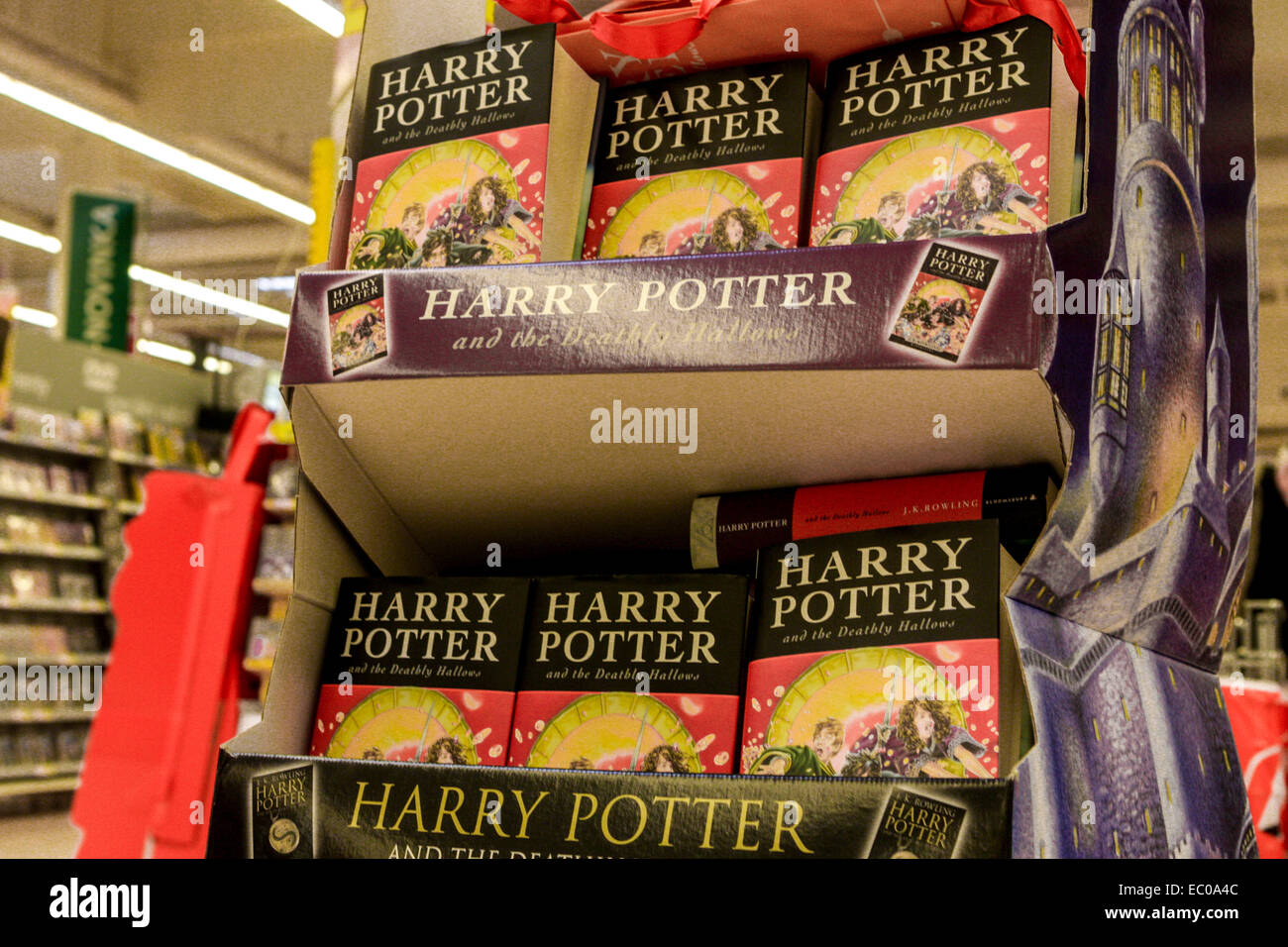 Harry Potter books Deathly hallows sale in the supermarket Stock Photo