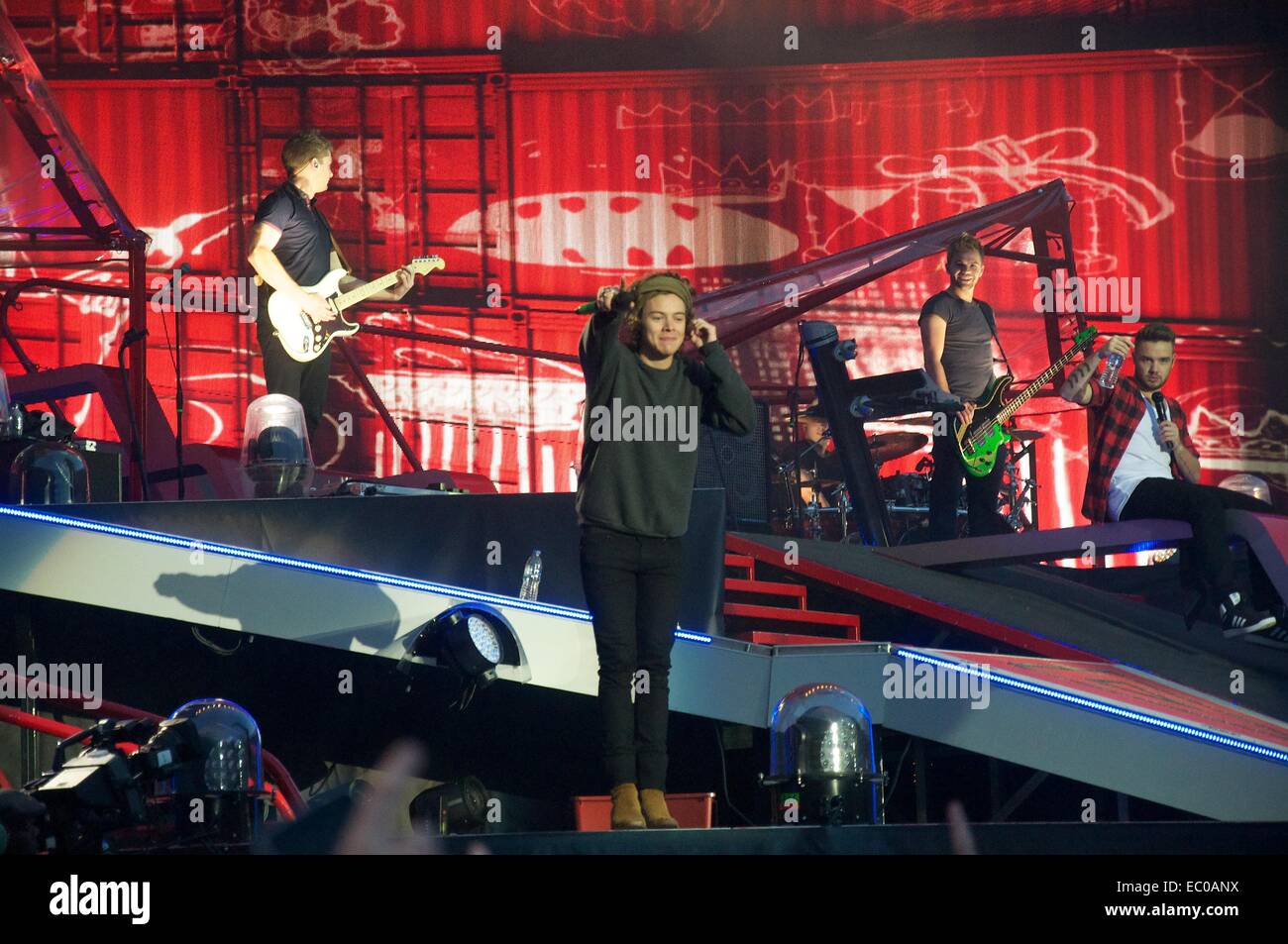 one-direction-perform-in-edinburgh-tonight-as-part-of-their-where-we