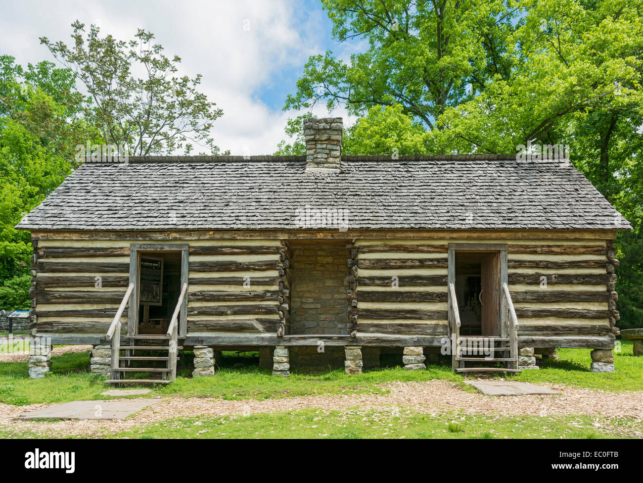 Tennessee, Nashville, Belle Meade Plantation, slave cabin circa 1850