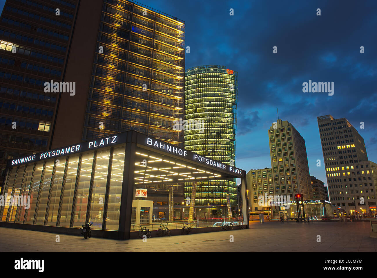 Potsdamer platz train station hires stock photography and images Alamy