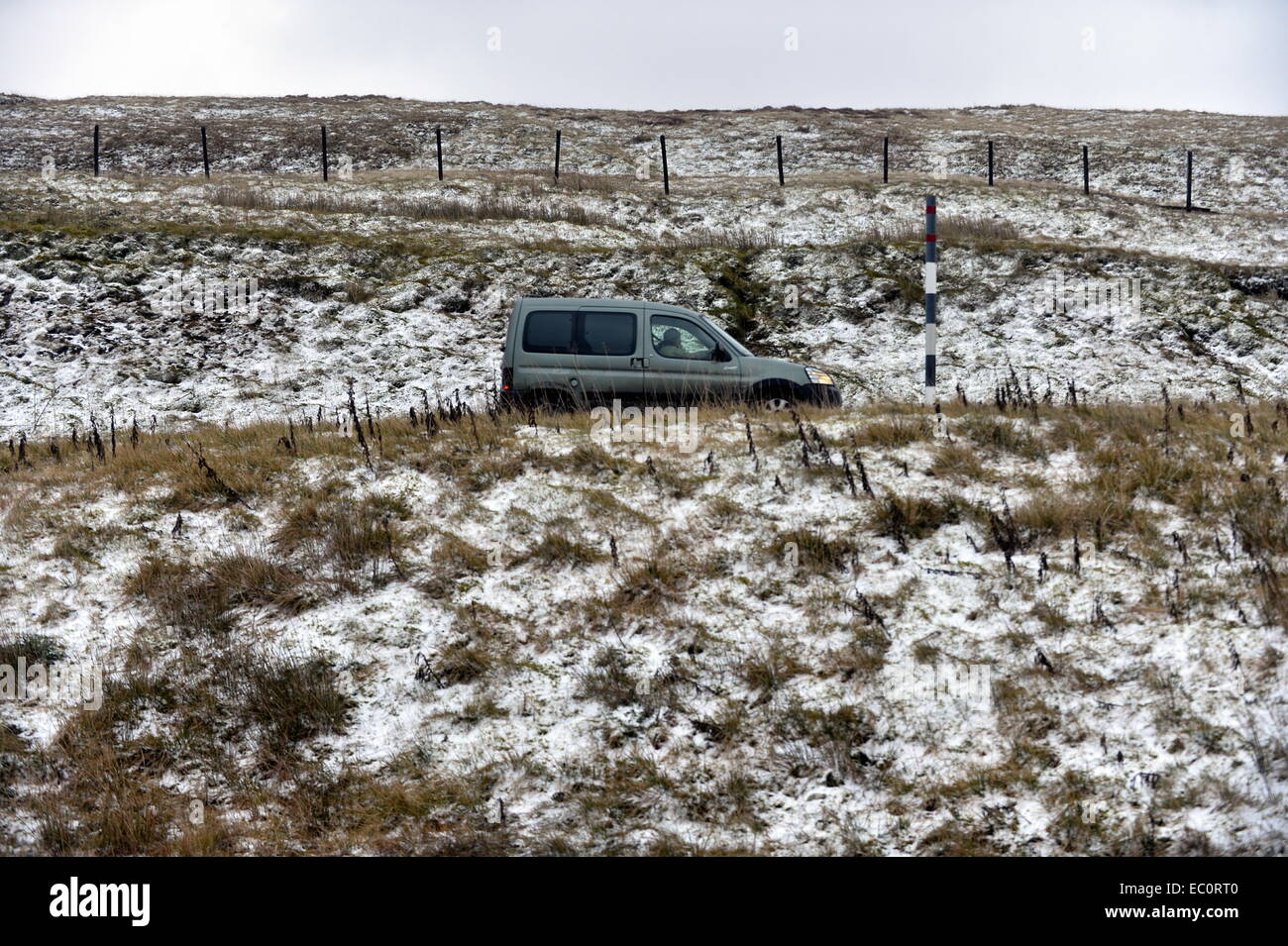 Cumbria, UK. 7th Dec, 2014. Weather: A light covering of snow on the A686 Hartside Pass in Cumbria as the Country prepares for the first significant snowfall of the winter as artic air sends temperatures falling: 7 December 2014  Credit:  STUART WALKER/Alamy Live News Stock Photo