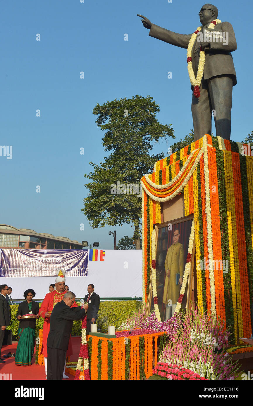 The President of India, Shri Pranab Mukherjee, offering floral tributes at the statue of Baba Saheb Dr. BR Ambedkar on the occasion of his ‘Mahaparinirvan Diwas' at Parliament House Lawns. © Bhaskar Mallick/Pacific Press/Alamy Live News Stock Photo