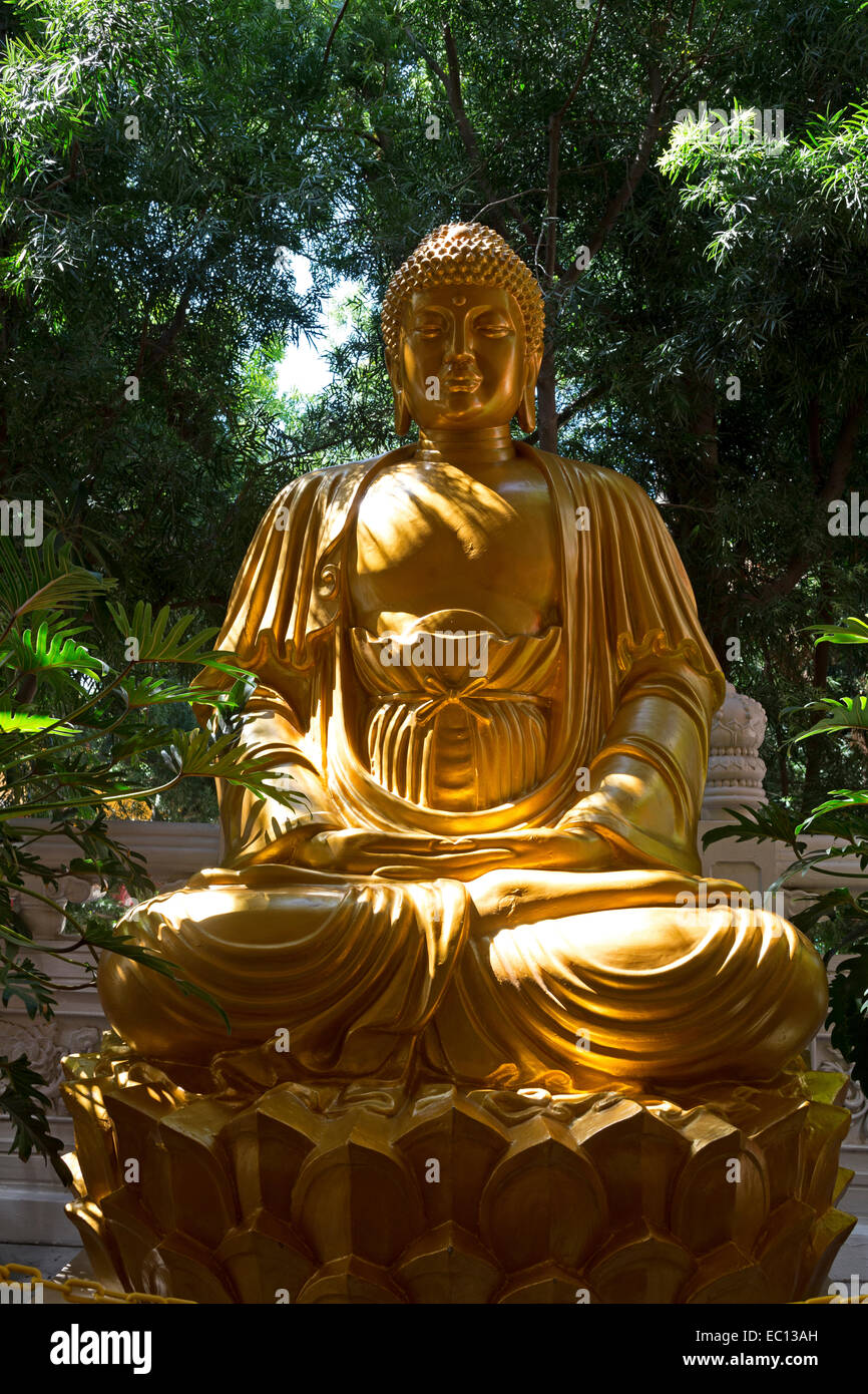 Statue of Sakyamuni Buddha, Sakyamuni Buddha, Buddha, Buddhist temple, Hsi Lai Temple, city of Hacienda Heights, Los Angeles County, California Stock Photo
