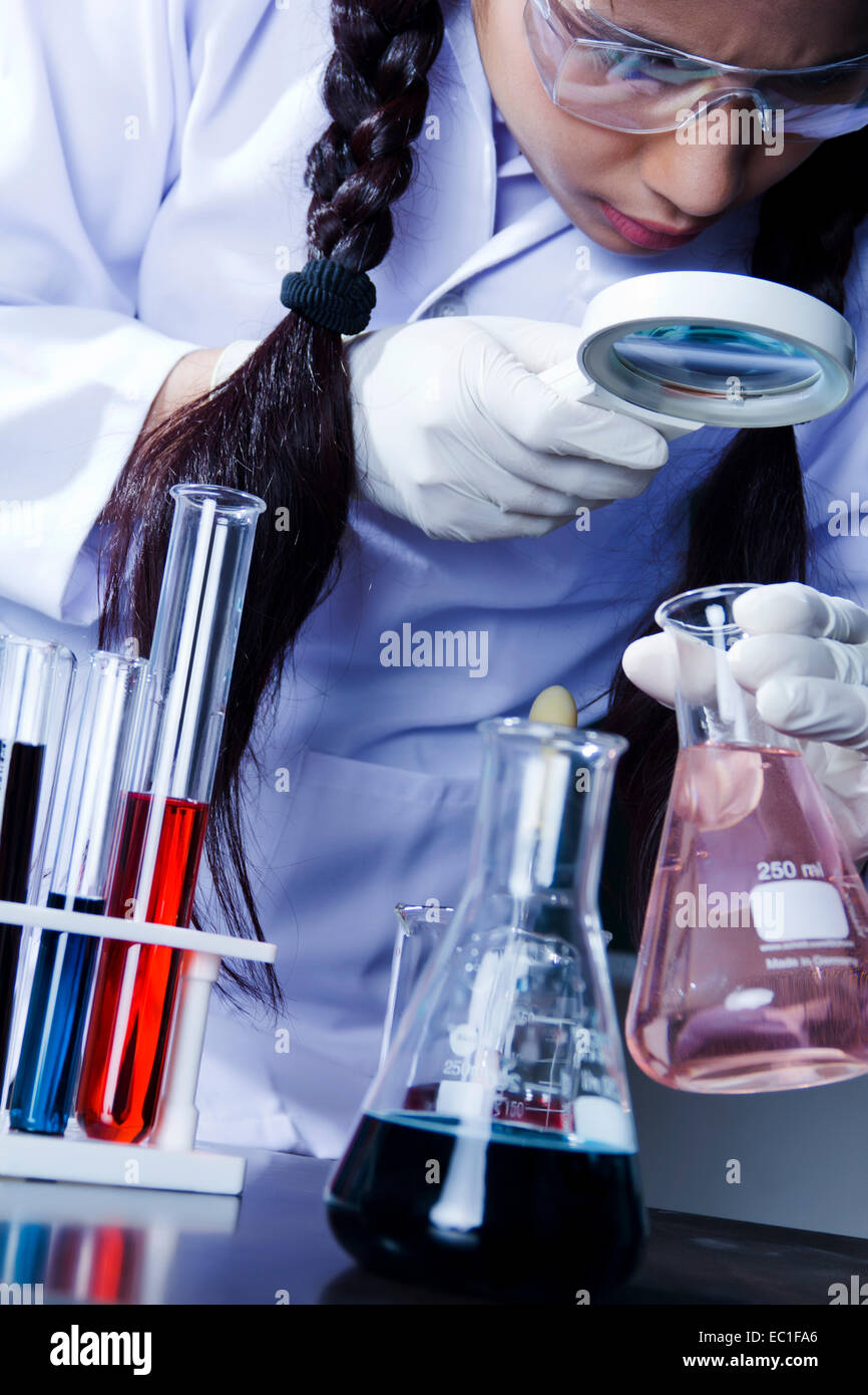 Teenage students lab uniform hires stock photography and images Alamy