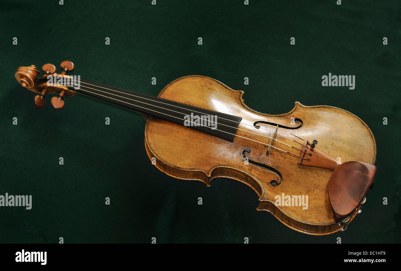 Amati violin violin circa 1680 by Amati probably by Hieronymus