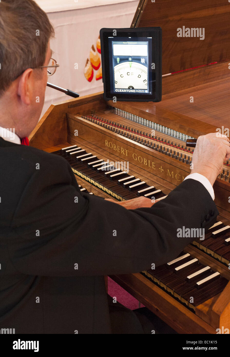 Harpsichord tuning Malcolm Messiter, virtuoso solo oboist, tuning a