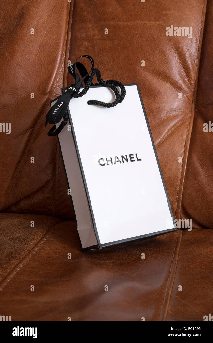 Chanel perfume Black and White Stock Photos & Images - Alamy