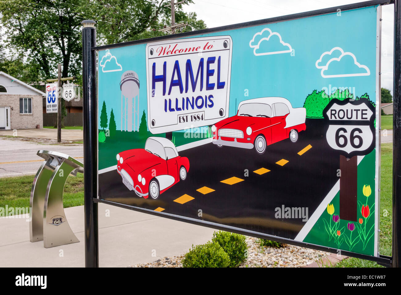 Illinois Hamel,historic highway Route 66,sign,mural,art,IL140902025 Stock Photo