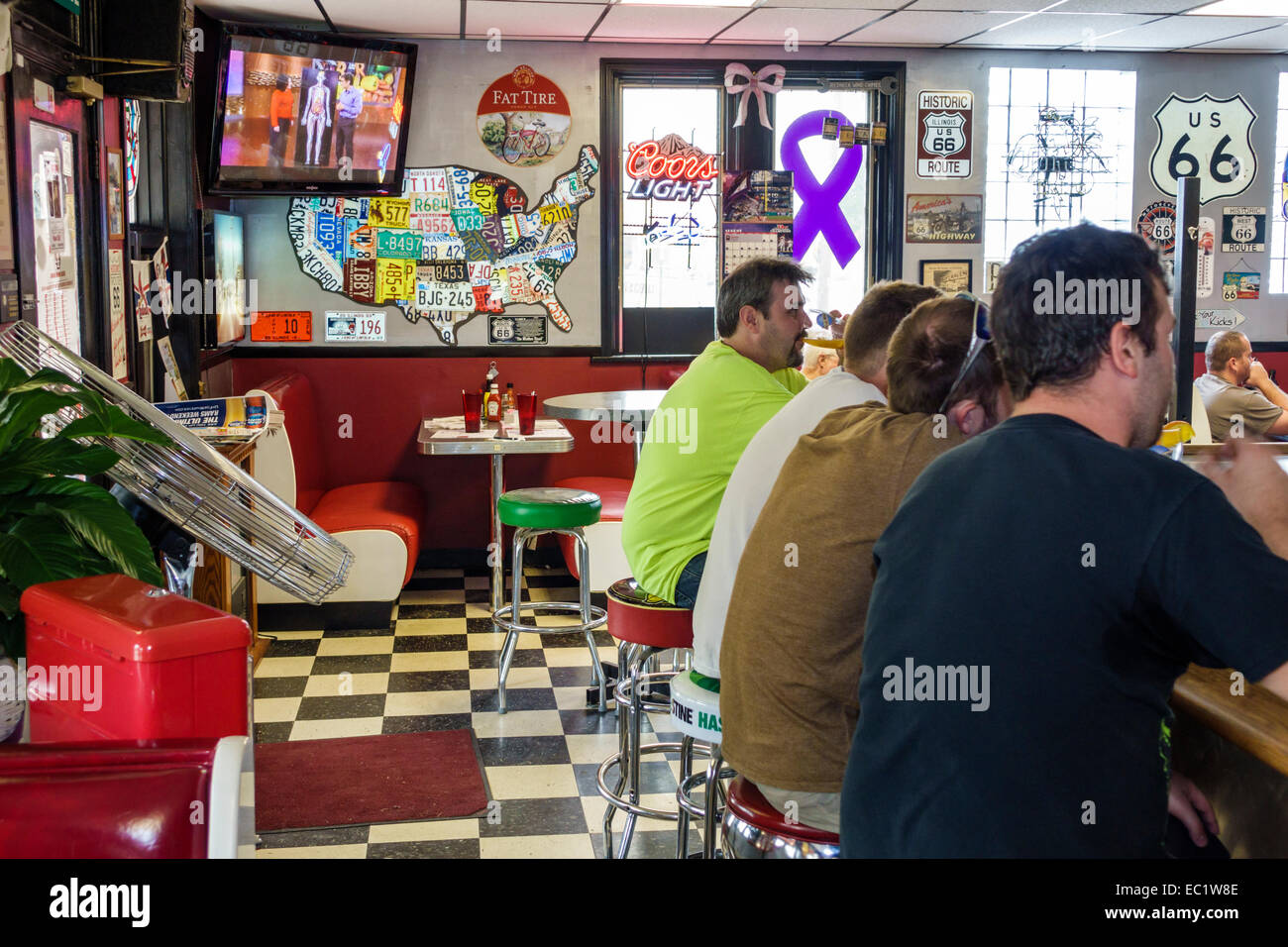 Illinois,Midwest,Hamel,historic highway Route 66,Weezy's,restaurant restaurants food dining eating out cafe cafes bistro,interior inside,customers,vis Stock Photo