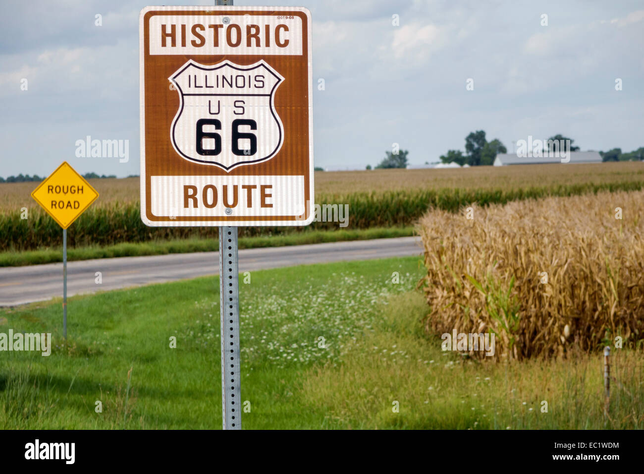 Illinois Waggoner,historic highway Route 66,sign,corn,cornfields,rural,IL140902092 Stock Photo