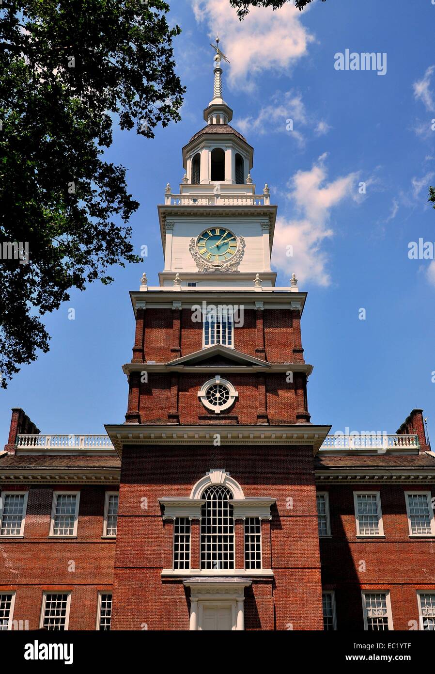 PHILADELPHIA, PENNSYLVANIA The imposing south facade of 17321753 Indepedence Hall, the
