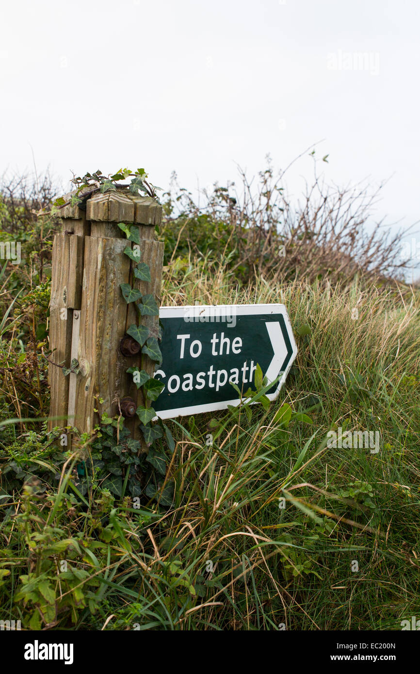 Port Isaac Sign Sign showing the direction to the Coast Path near Port Isaac in ...