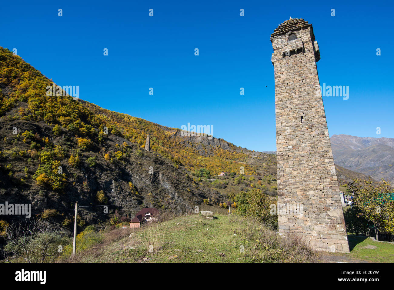 Chechen watchtower in the chechen mountains, near Itum Kale, Chechnya, Caucasus, Russia Stock Photo